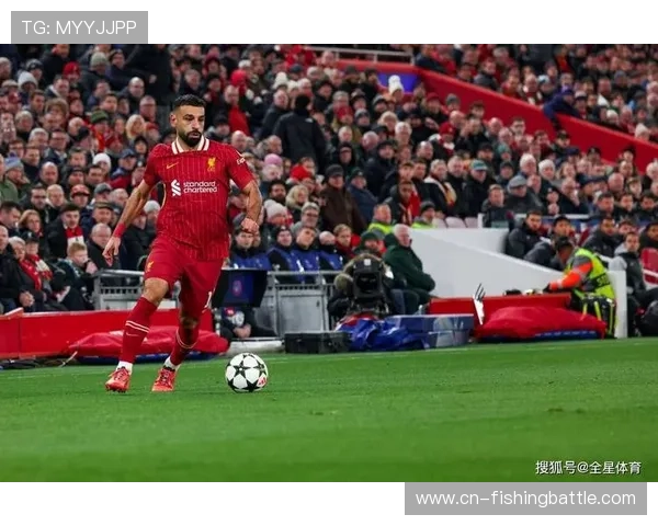 本菲卡4-2逆转皇家马德里，门将特鲁宾读秒头球绝杀助球队晋级附加赛